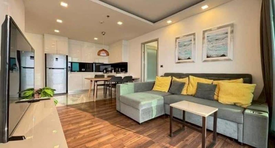 For sale 2 ベッドルーム condo in Bang Lamung, Chonburi
