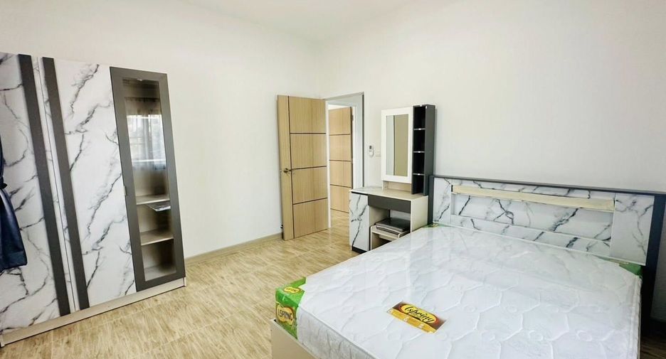 Haus zur Miete mit 4 Zimmer in Saraphi, Chiang Mai