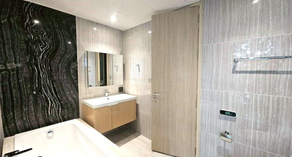 For sale 2 bedrooms condo in Watthana, Bangkok