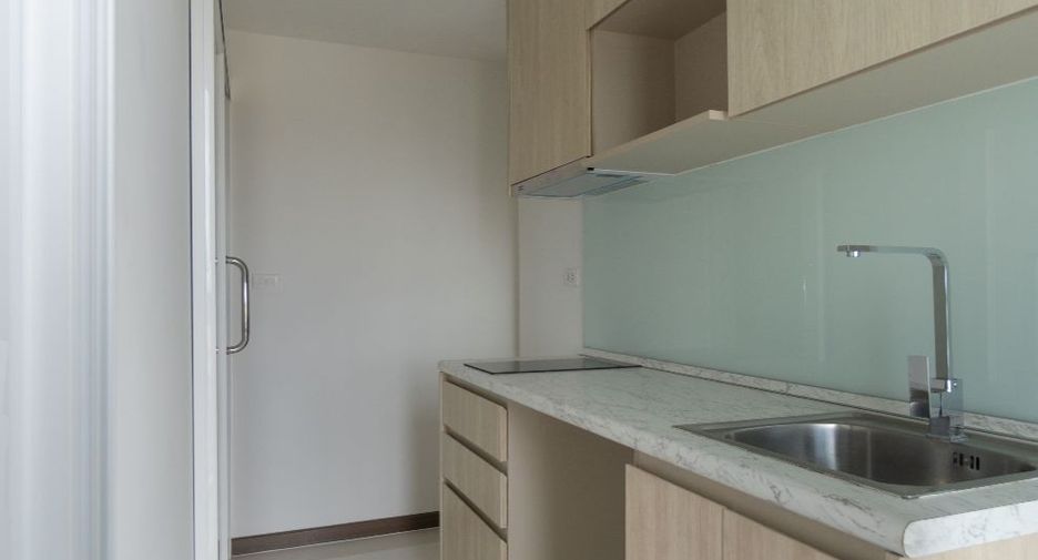 For rent 1 bed condo in Bangkok Yai, Bangkok
