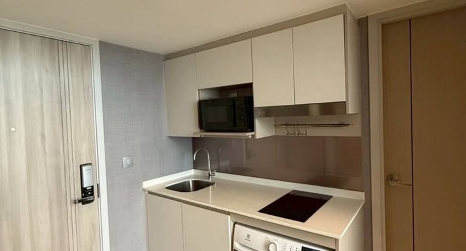 Аренда 1 кровать кондо в Сатхон, Бангкок