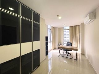 Wohnung zur Miete mit 3 Zimmer in Watthana, Bangkok