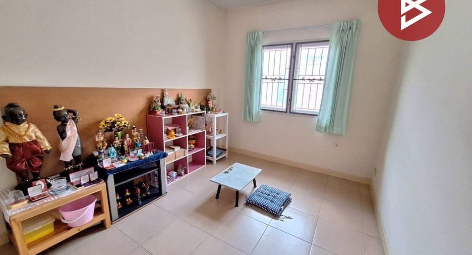 Casa adosada en venta de 3 habitaciones en Min Buri, Bangkok