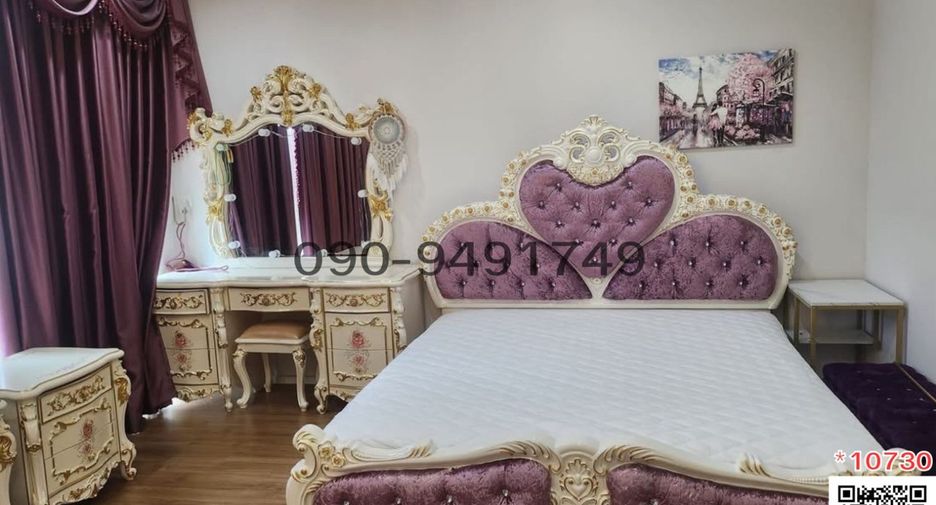 For rent 3 bedrooms townhouse in Saphan Sung, Bangkok