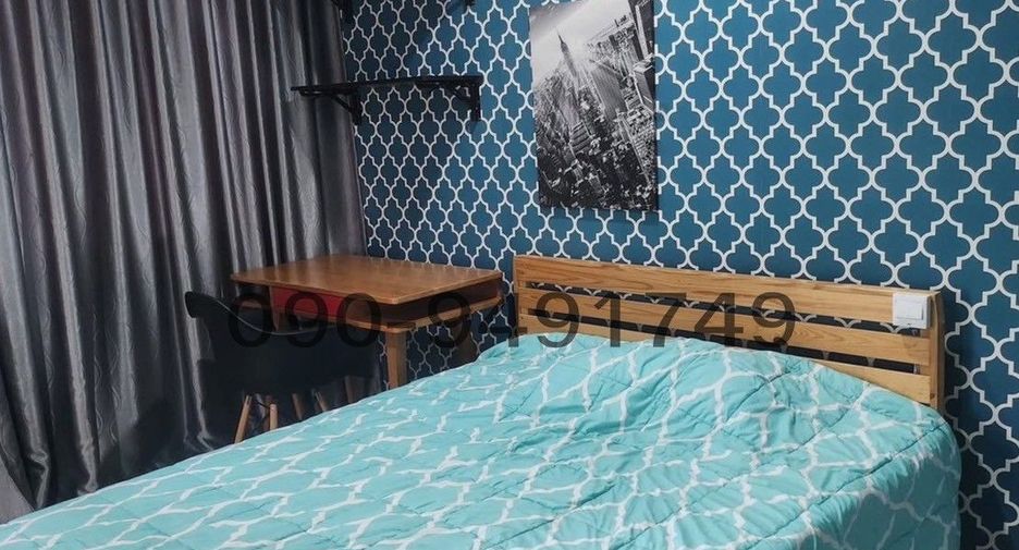 For rent 3 bedrooms townhouse in Saphan Sung, Bangkok