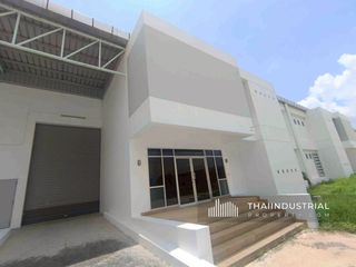 出租 仓库 在 Si Racha, Chon Buri