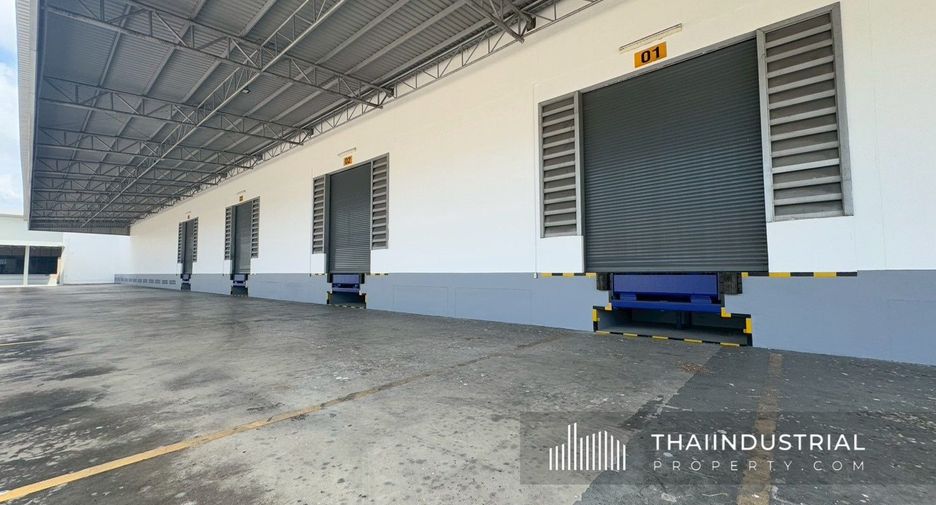 Almacén en alquiler y en venta en Bang Phli, Samut Prakan