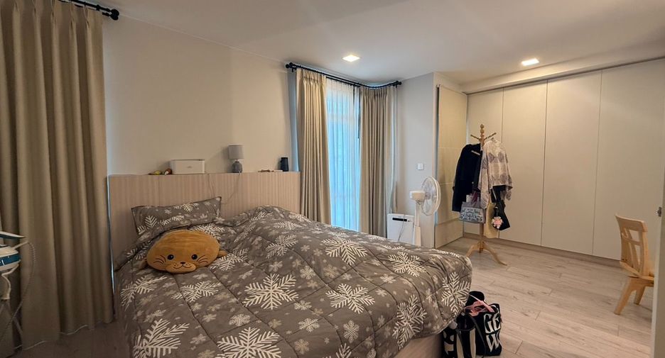Casa en venta de 3 habitaciones en Phra Samut Chedi, Samut Prakan