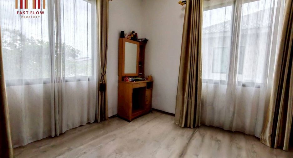 Haus zum Kauf mit 3 Zimmer in Khlong Sam Wa, Bangkok