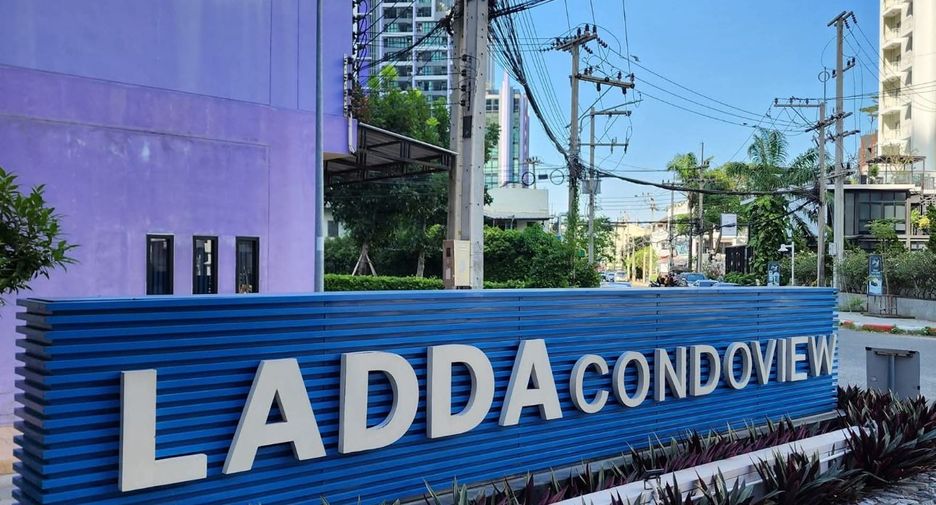 À louer 1 chambre condo à Si Racha, Chonburi