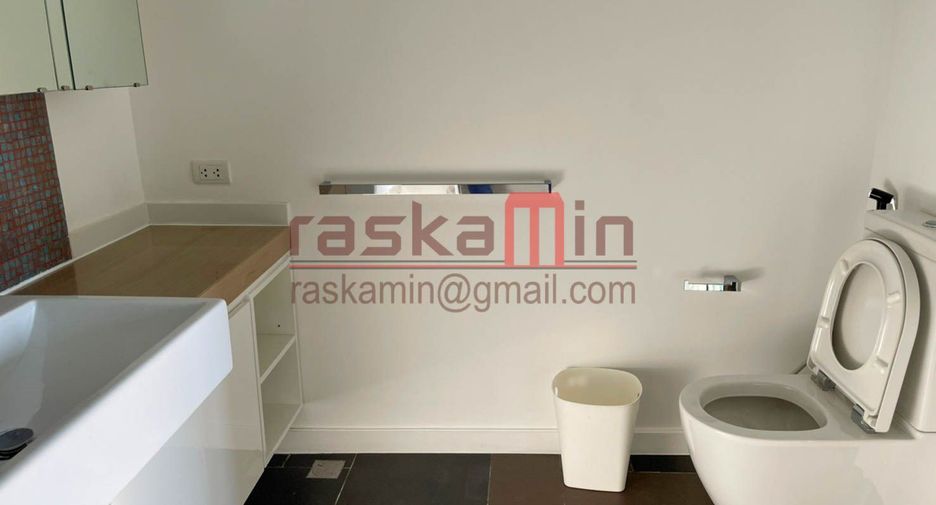 For rent 2 bedrooms condo in Bang Lamung, Chonburi