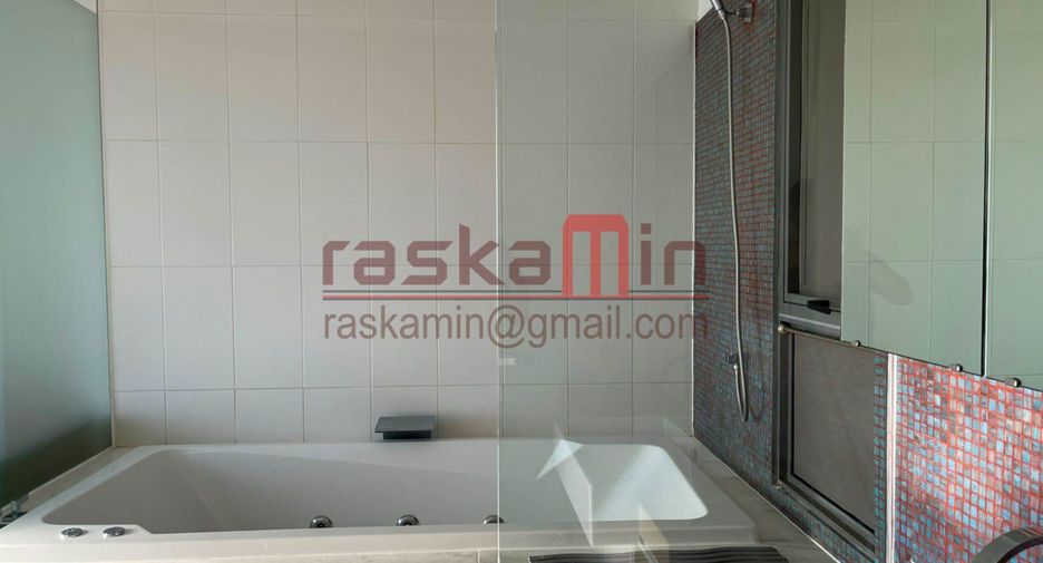 For rent 2 bedrooms condo in Bang Lamung, Chonburi