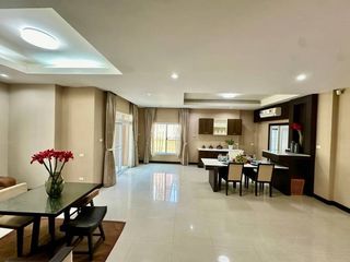 出租 3 卧室 独立屋 在 Si Racha, Chon Buri