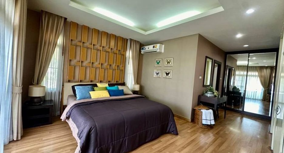 For rent 3 bedrooms house in Si Racha, Chonburi