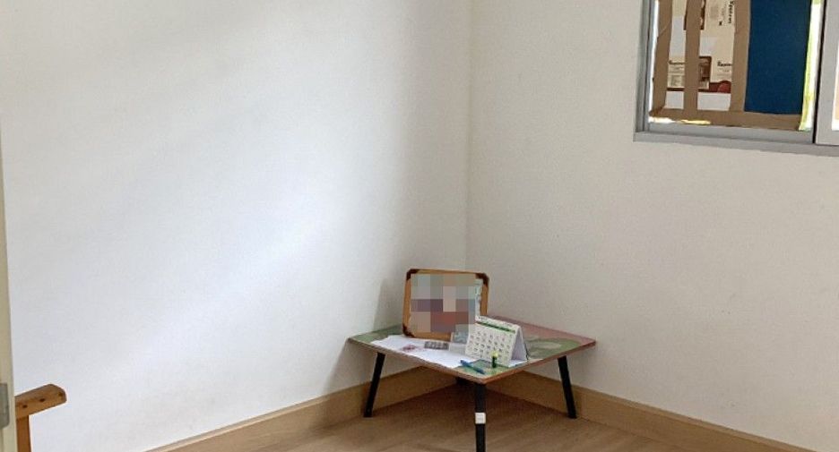 For sale 3 bedrooms townhouse in Thung Khru, Bangkok