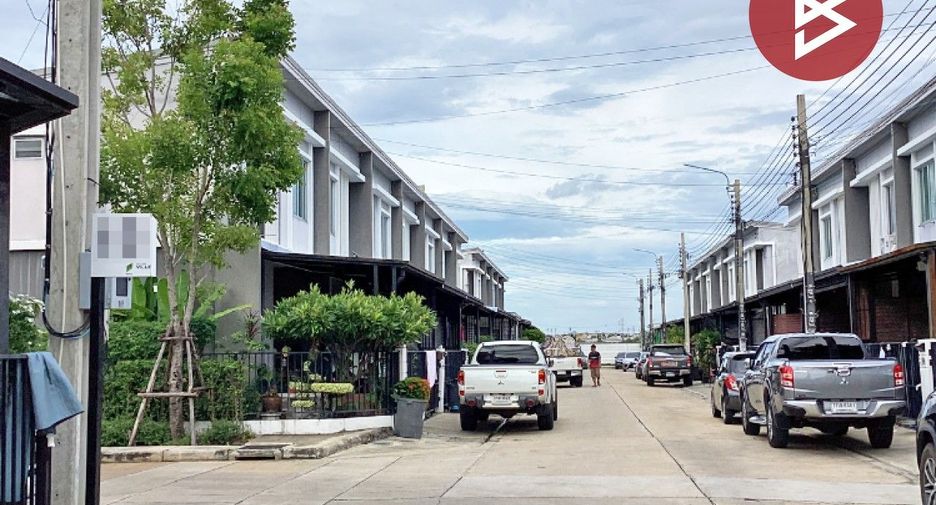 For sale 3 bedrooms townhouse in Thung Khru, Bangkok