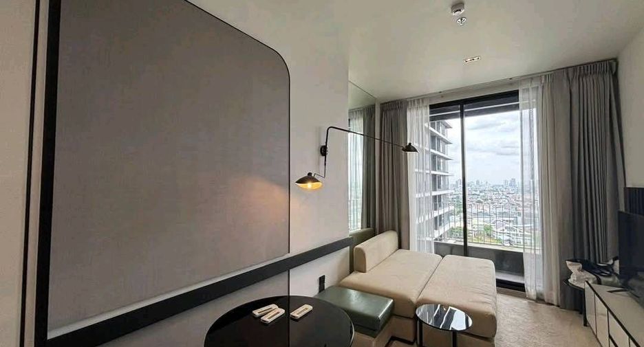 For rent 2 bedrooms condo in Khlong San, Bangkok