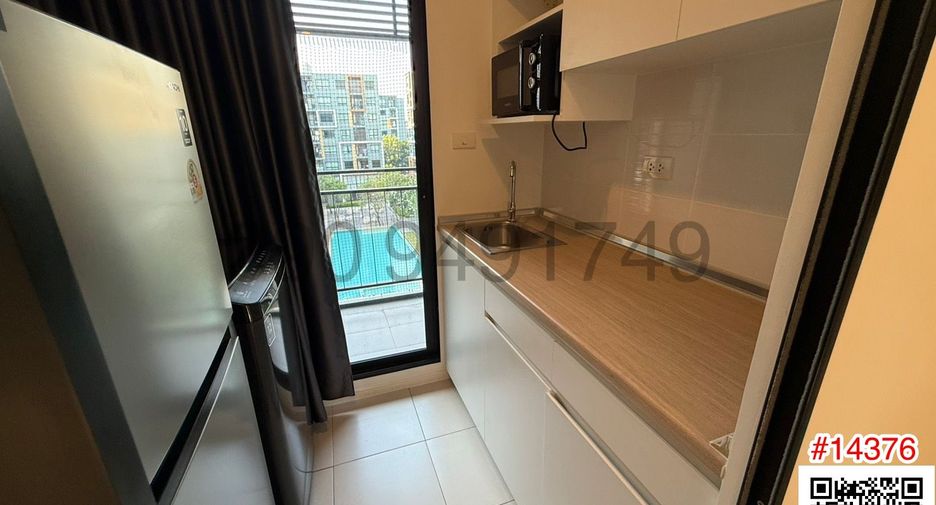 For rent 2 bedrooms condo in Lat Krabang, Bangkok
