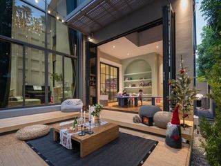 出租 和 出售 5 卧室 独立屋 在 Phra Khanong, 曼谷