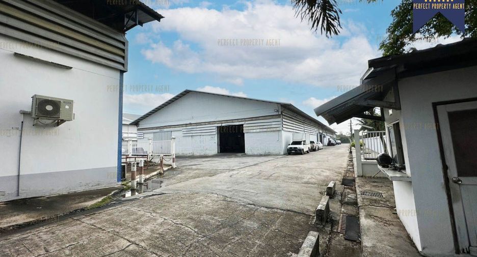For sale warehouse in Ban Bueng, Chonburi