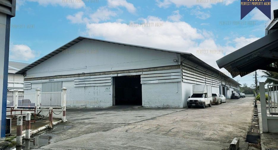For sale warehouse in Ban Bueng, Chonburi