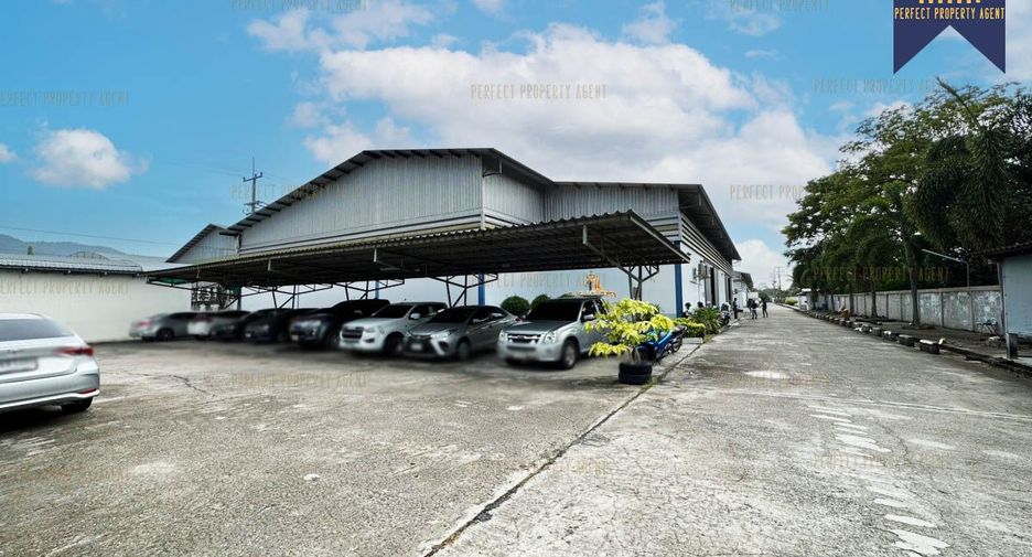 For sale warehouse in Ban Bueng, Chonburi