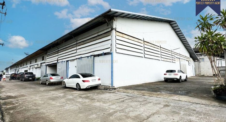 For sale warehouse in Ban Bueng, Chonburi