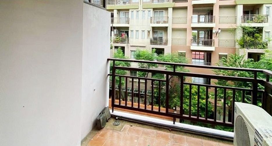 For sale 2 bedrooms condo in Dusit, Bangkok