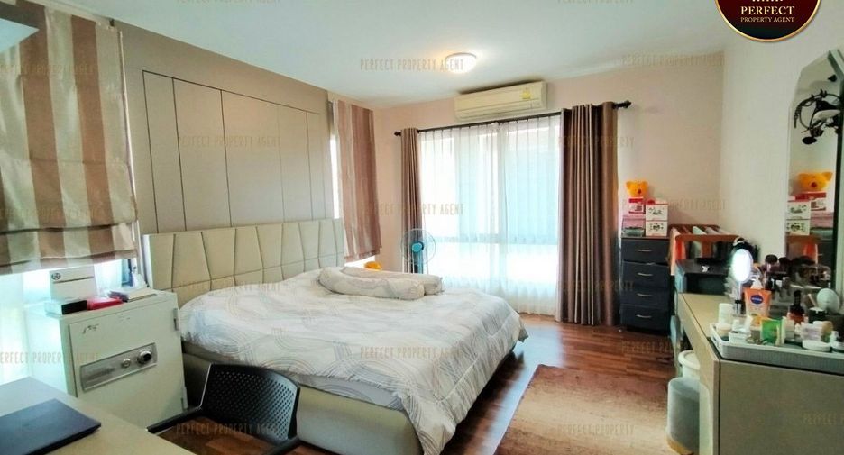 For sale 3 bedrooms house in Khlong Sam Wa, Bangkok