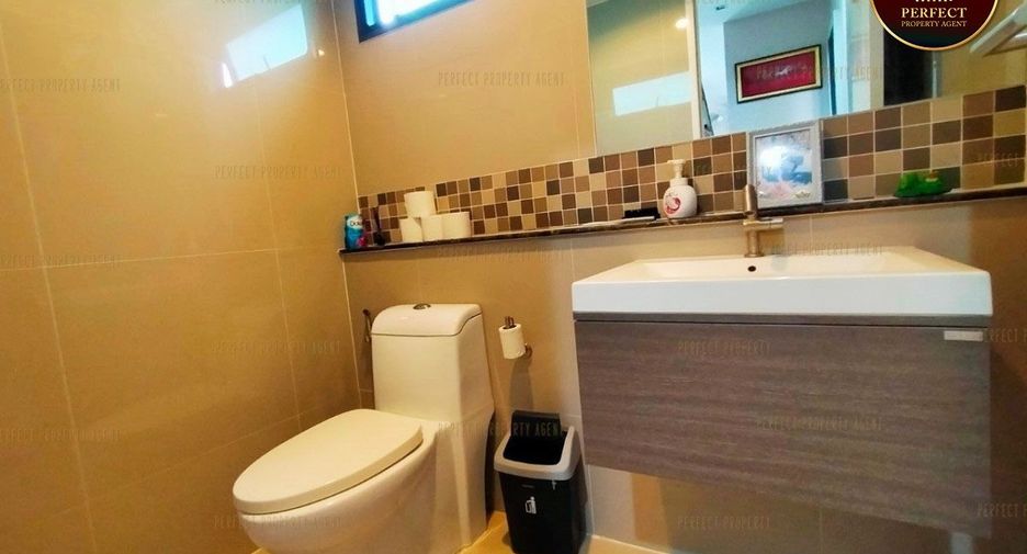 For sale 3 bedrooms house in Khlong Sam Wa, Bangkok