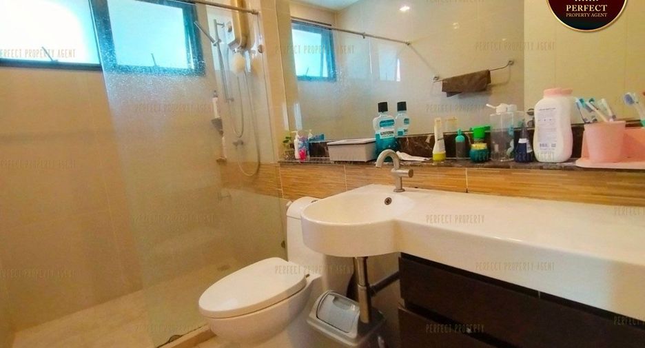 For sale 3 bedrooms house in Khlong Sam Wa, Bangkok