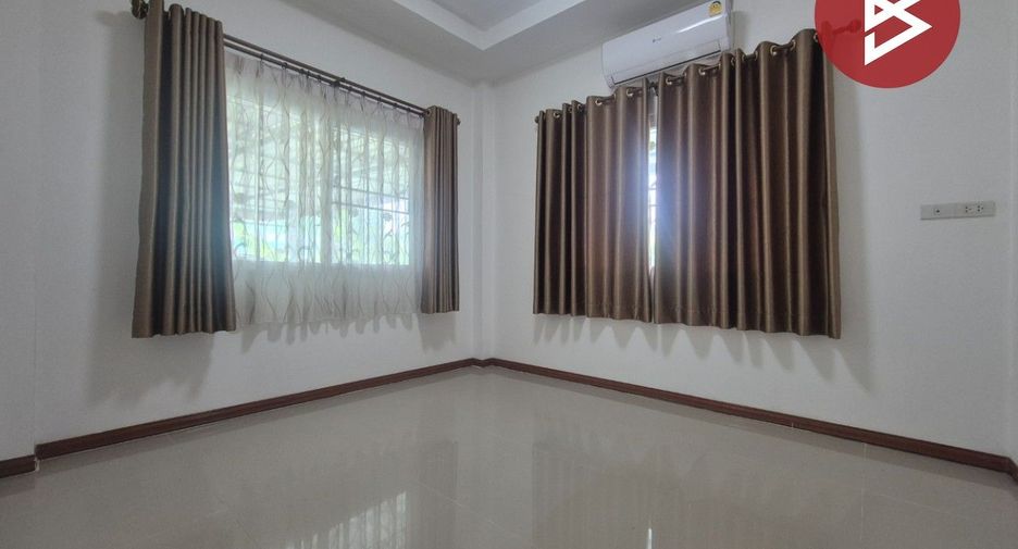 For sale 3 bedrooms house in Phan Thong, Chonburi