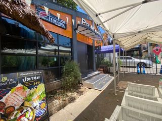 For rent 2 bedrooms retail Space in Mueang Chiang Mai, Chiang Mai
