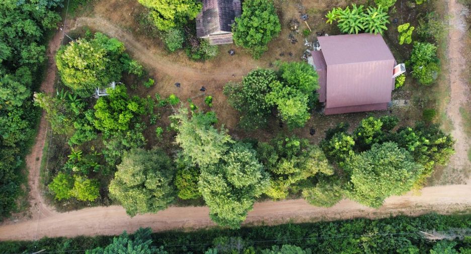 For sale 7 bedrooms house in Ban Rai, Uthai Thani