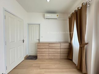 À louer et à vendre 3 chambres maison à Si Racha, Chonburi