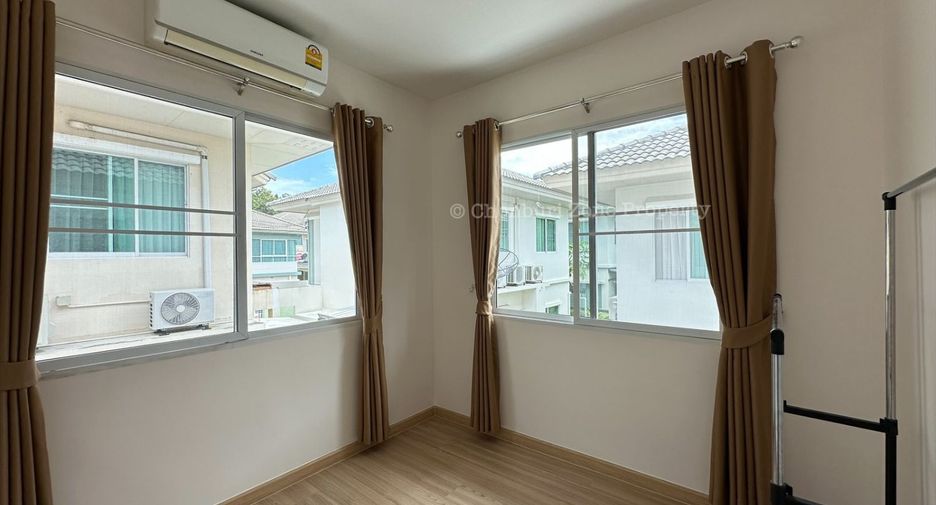 For rent and for sale 3 bedrooms house in Si Racha, Chonburi