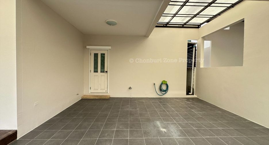 For rent and for sale 3 bedrooms house in Si Racha, Chonburi