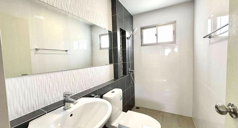 Аренда и продажа 3 спальни дом в Mueang Chon Buri, Чонбури