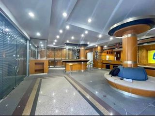 For rent 4 bedrooms retail Space in Mueang Chiang Mai, Chiang Mai