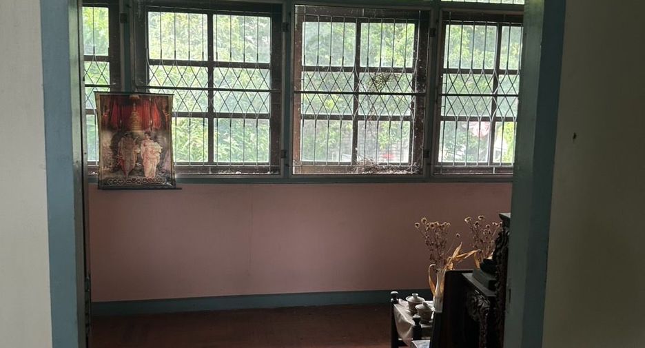 For sale 3 bedrooms house in Mueang Nonthaburi, Nonthaburi