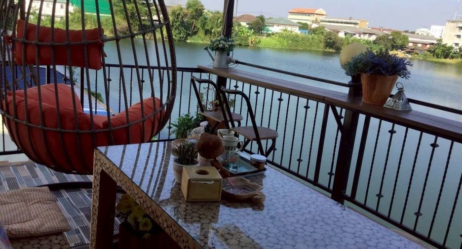 For sale 4 bedrooms townhouse in Bueng Kum, Bangkok