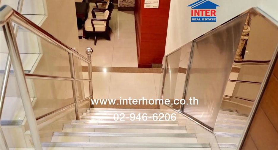 Продажа 24 спальни апартаменты в Mueang Pathum Thani, Патумтани