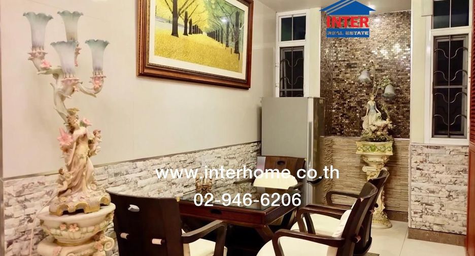 Продажа 24 спальни апартаменты в Mueang Pathum Thani, Патумтани