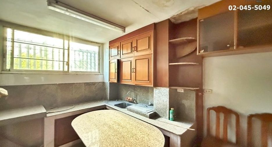 À vendre 2 chambres maison de ville à Chatuchak, Bangkok