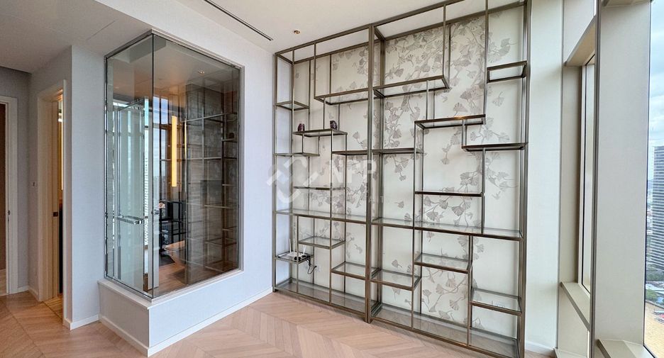 For sale 3 bedrooms condo in Bang Kho Laem, Bangkok