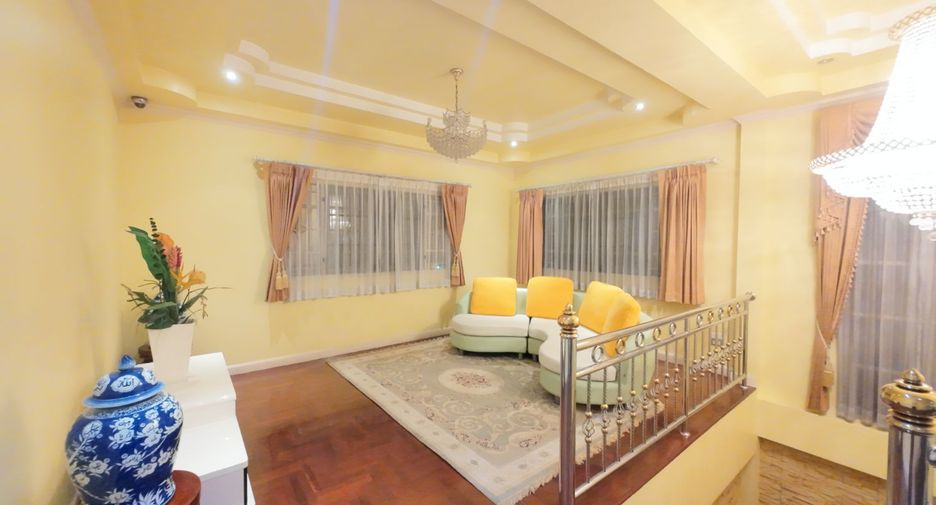 For sale 7 bedrooms house in Min Buri, Bangkok