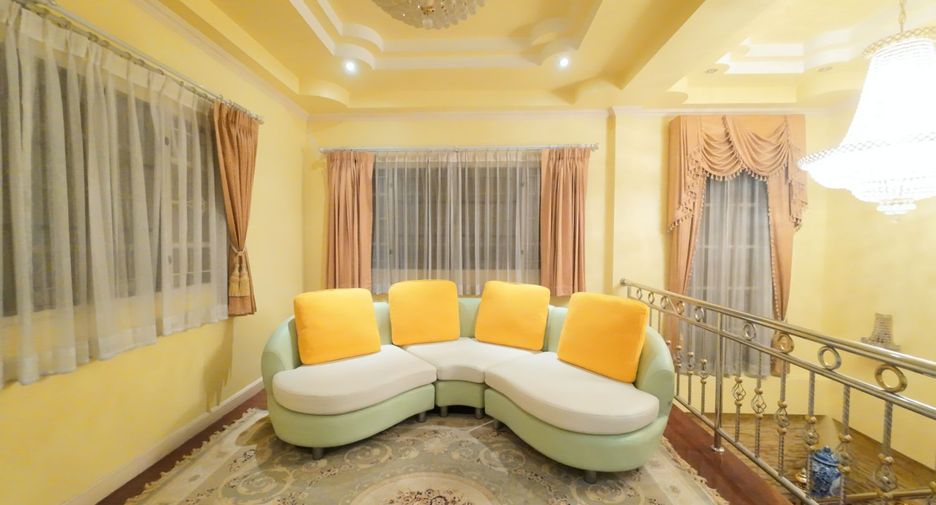 For sale 7 bedrooms house in Min Buri, Bangkok
