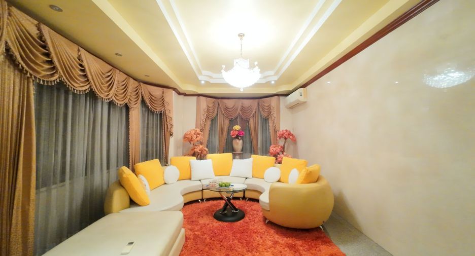 For sale 7 bedrooms house in Min Buri, Bangkok