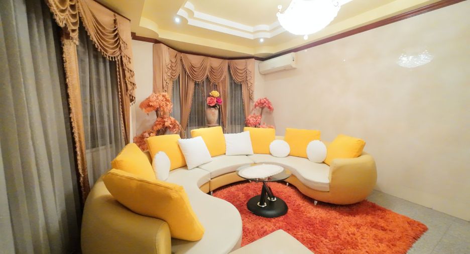 For sale 7 bedrooms house in Min Buri, Bangkok