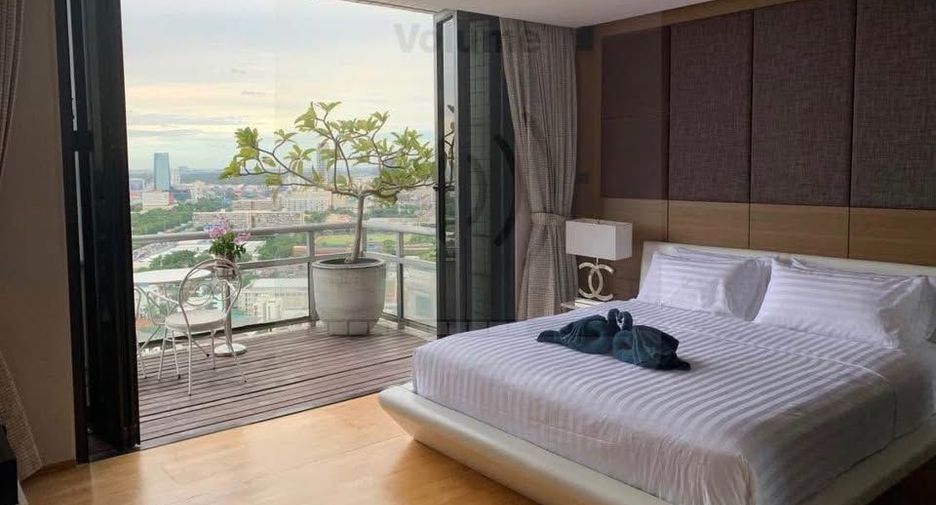 For rent 5 bedrooms condo in Pathum Wan, Bangkok